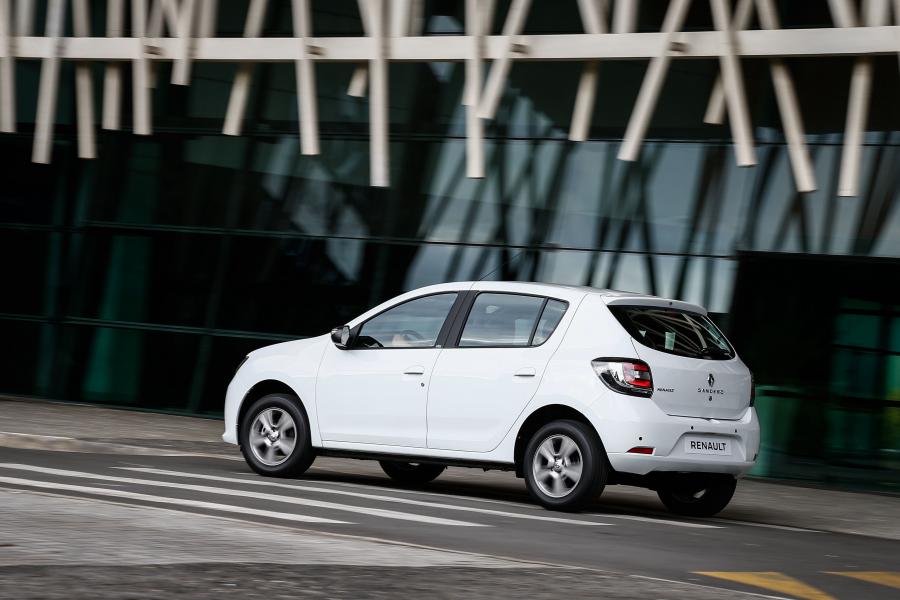  Renault Sandero Vibe 2016 года  (фото 5 из 12)